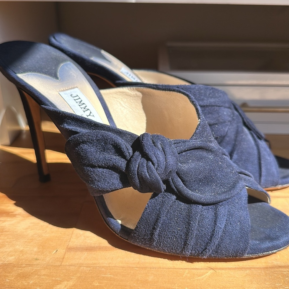 Jimmy Choo Tied Knot Suede Navy Size 8.5/38.5